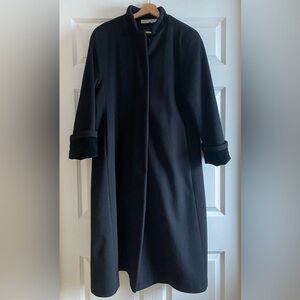 Larry Levine Elegant Black Long Coat Size 10P